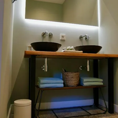 Udens Buiten Bed and breakfast