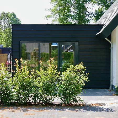 Udens Buiten Bed & Breakfast Veghel
