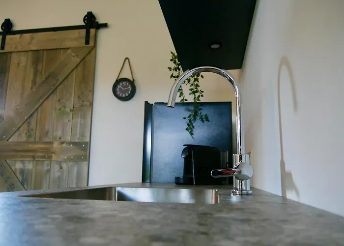 Udens Buiten Bed & Breakfast 3*